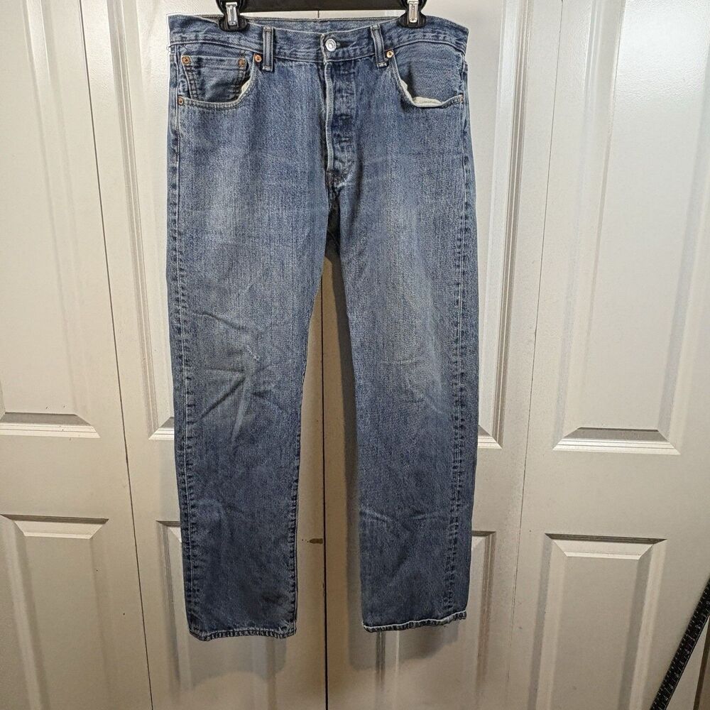 Levis 501 Original Fit Jeans Mens 34x32 Straight Leg Classic Denim Vintage